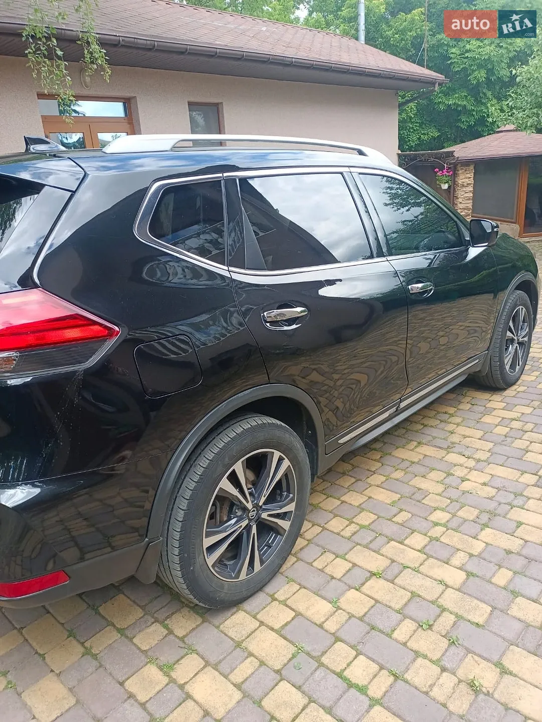 2017 Nissan Rogue - мініатюра 3