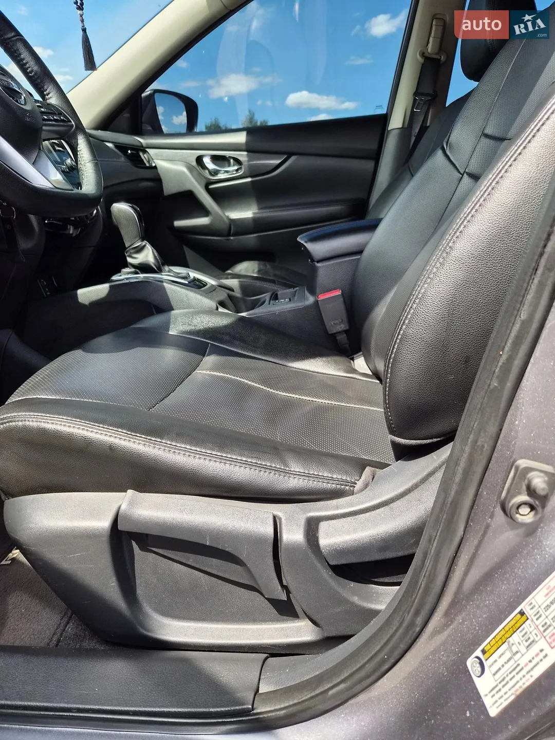2017 Nissan Rogue - мініатюра 16