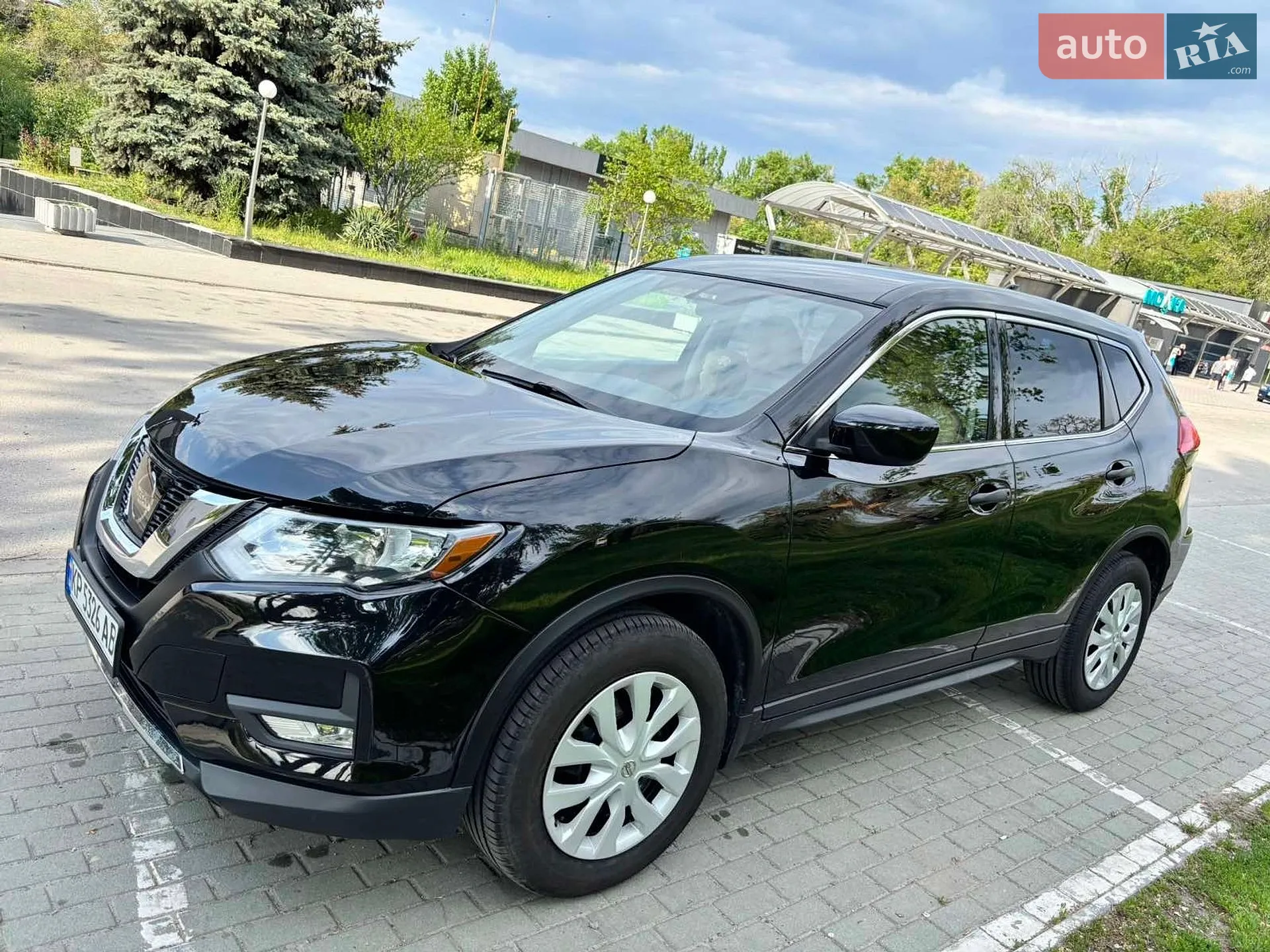 2017 Nissan Rogue - мініатюра 8