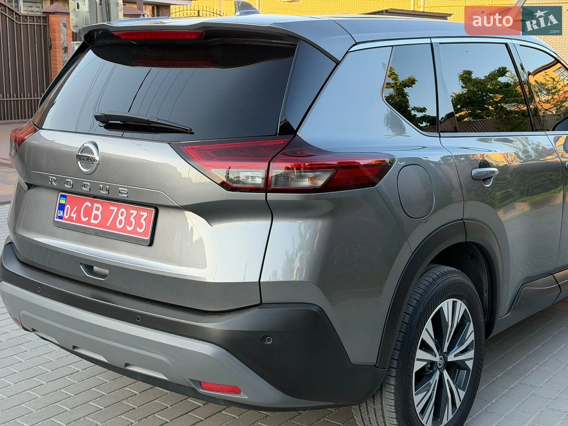 2021 Nissan Rogue - мініатюра 10