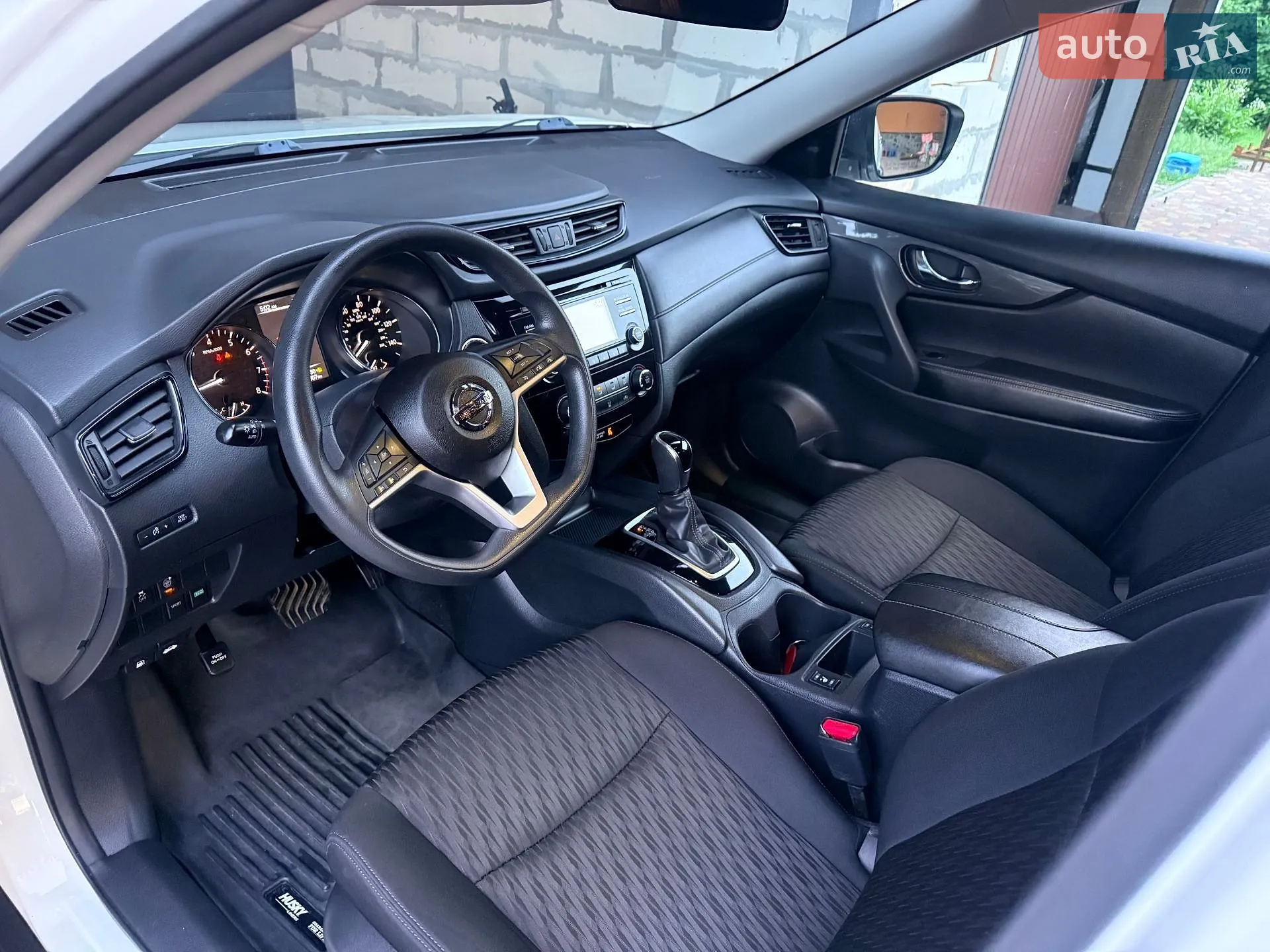 2017 Nissan Rogue - мініатюра 15