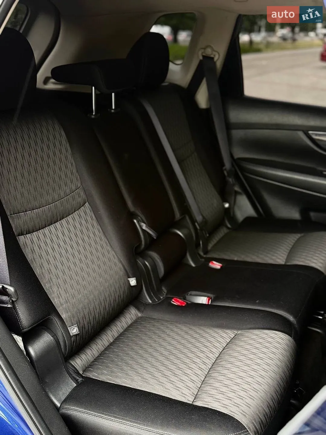 2016 Nissan Rogue - мініатюра 29