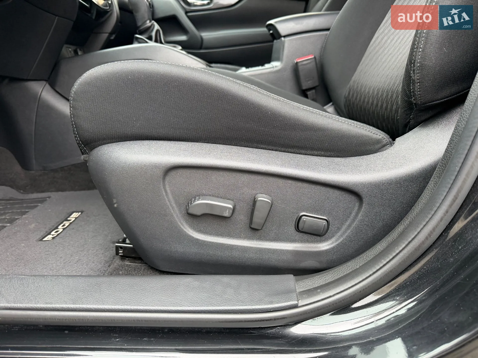 2017 Nissan Rogue - мініатюра 18
