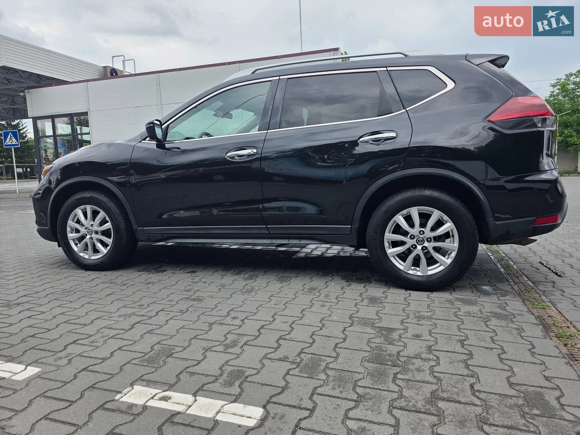 2018 Nissan Rogue - мініатюра 8