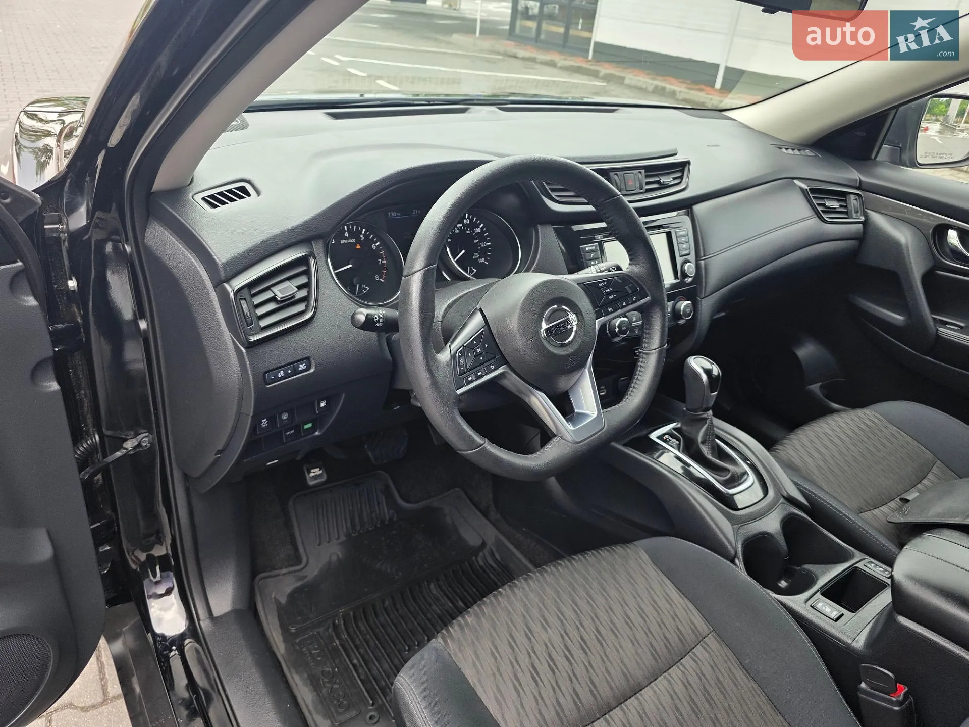 2018 Nissan Rogue - мініатюра 33