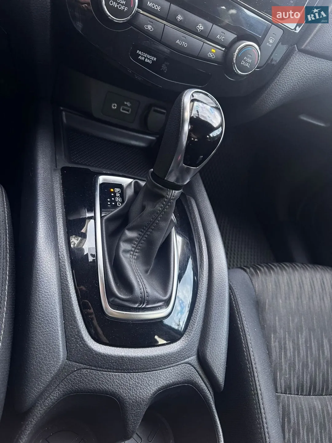 2017 Nissan Rogue - мініатюра 7