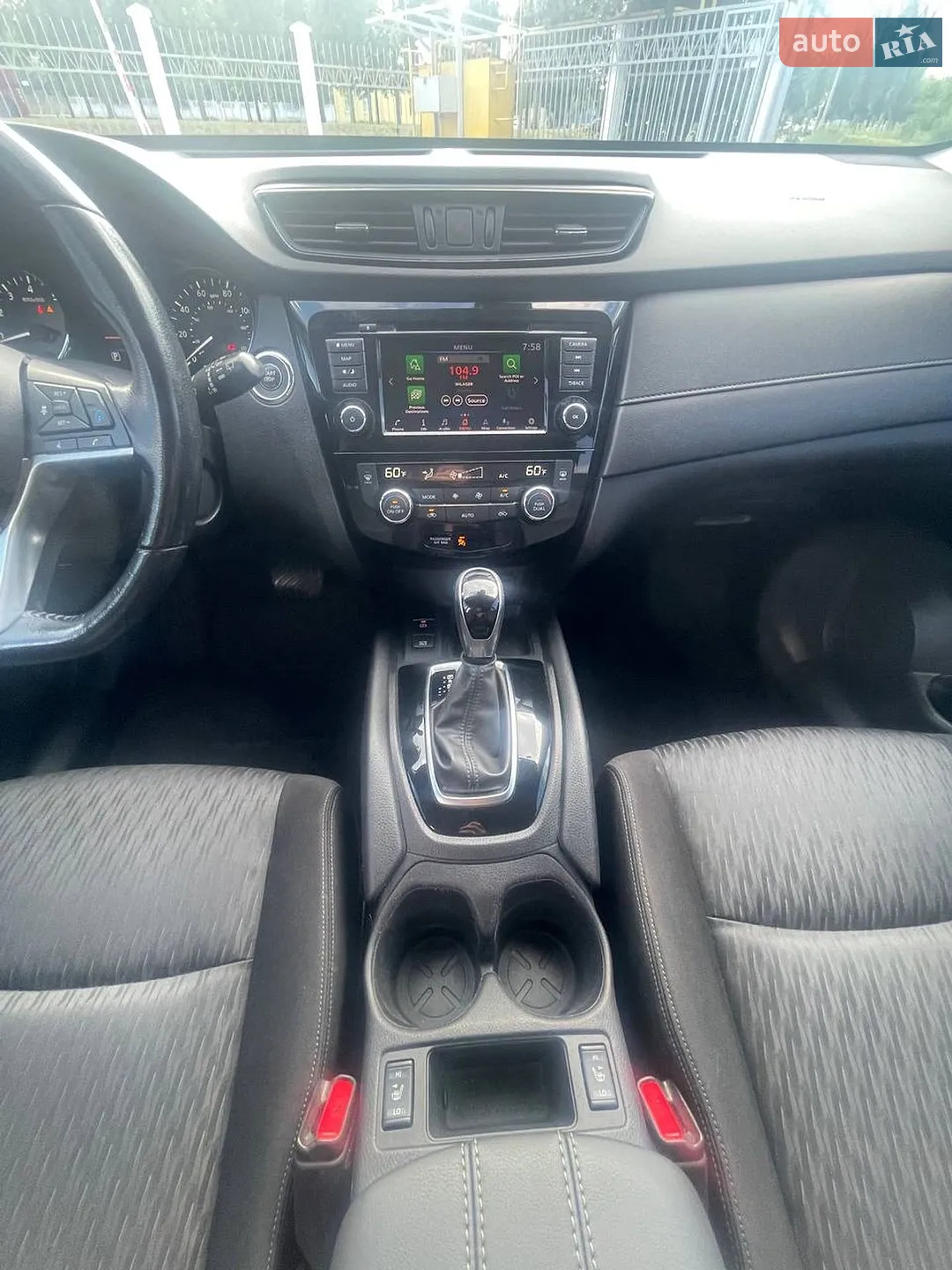 2020 Nissan Rogue - мініатюра 17