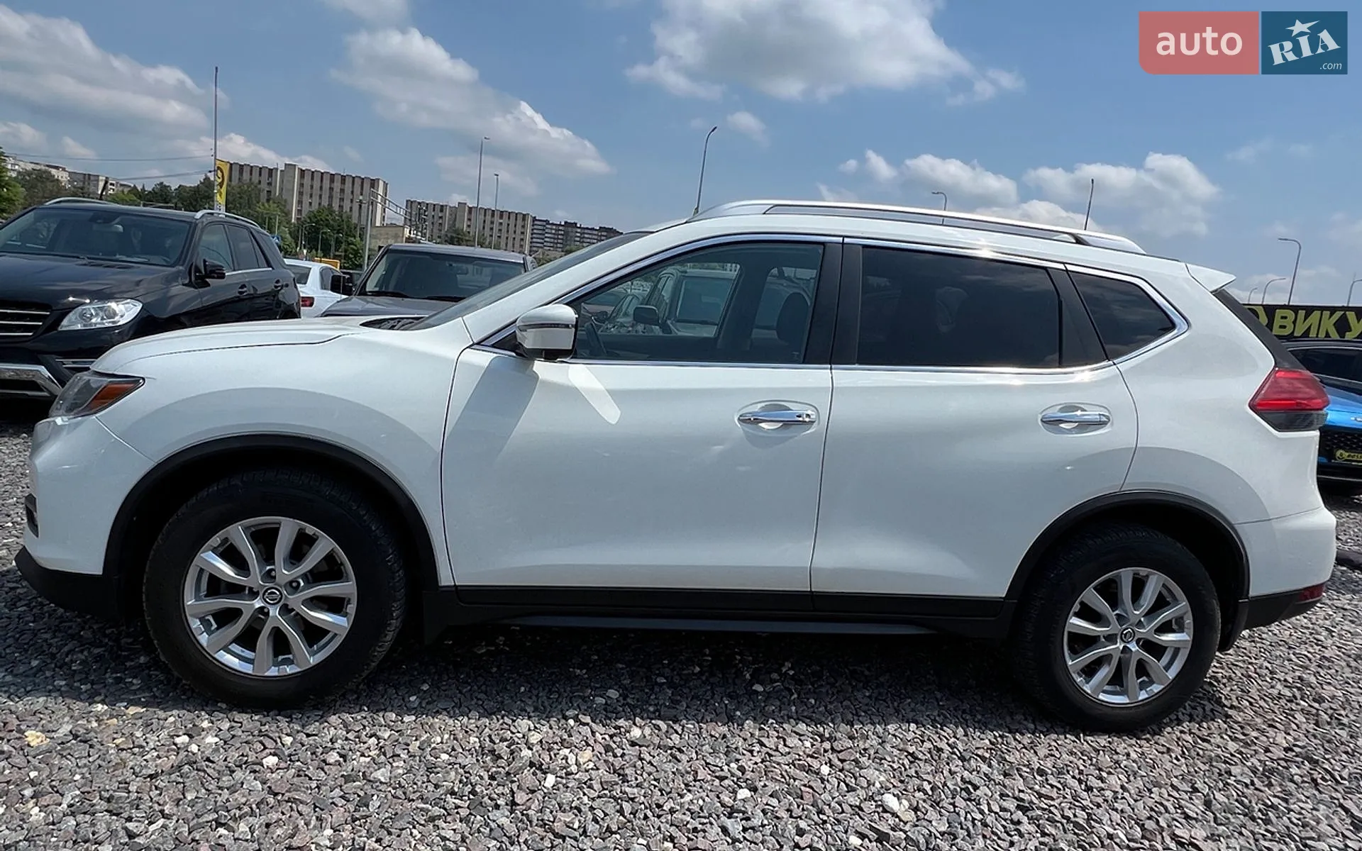 2017 Nissan Rogue - мініатюра 4