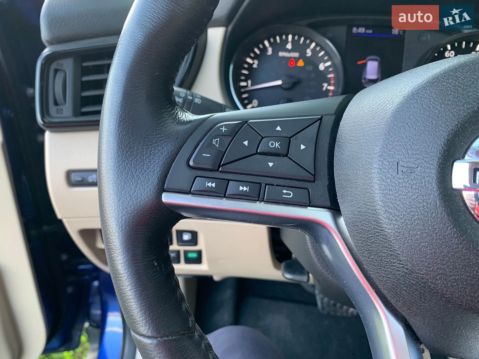 2018 Nissan Rogue - мініатюра 16