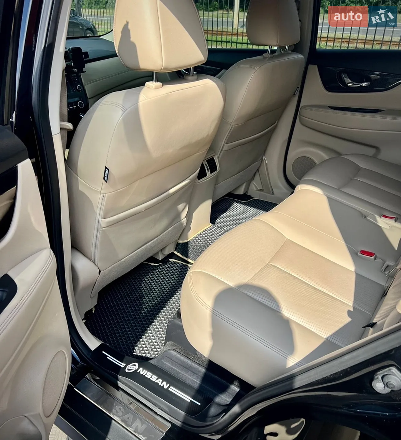 2017 Nissan Rogue - мініатюра 10