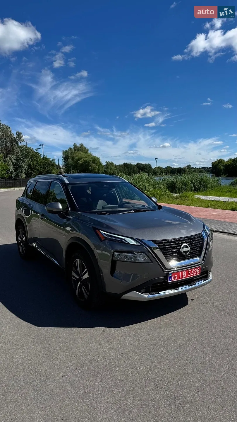 2021 Nissan Rogue - фото 1
