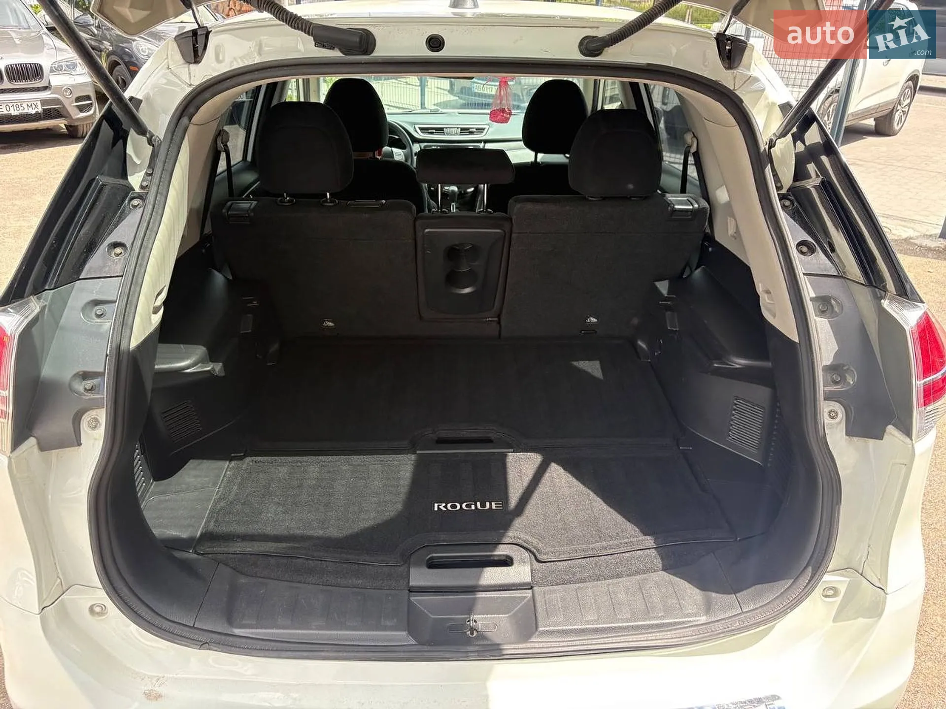 2016 Nissan Rogue - мініатюра 15