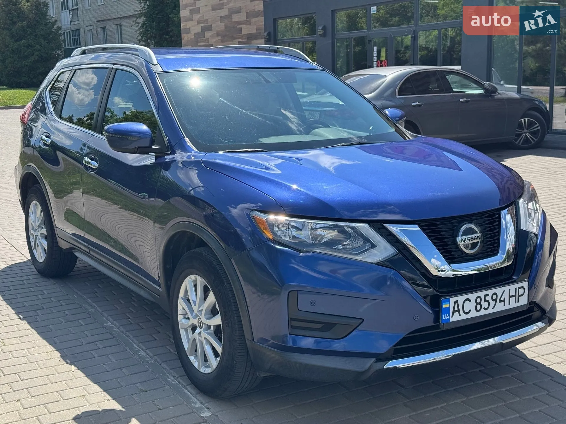 2018 Nissan Rogue - мініатюра 2