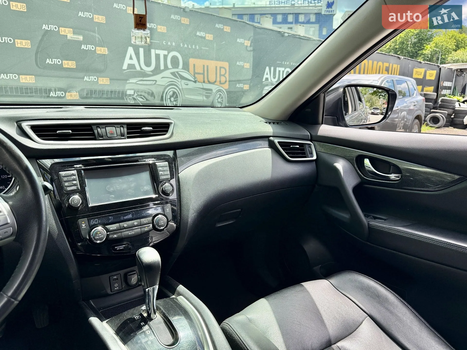 2015 Nissan Rogue - мініатюра 16