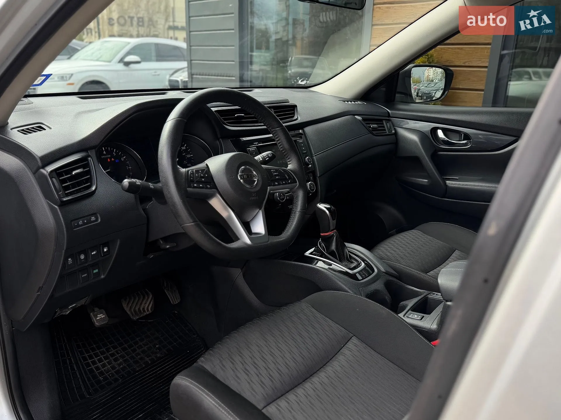 2019 Nissan Rogue - мініатюра 33