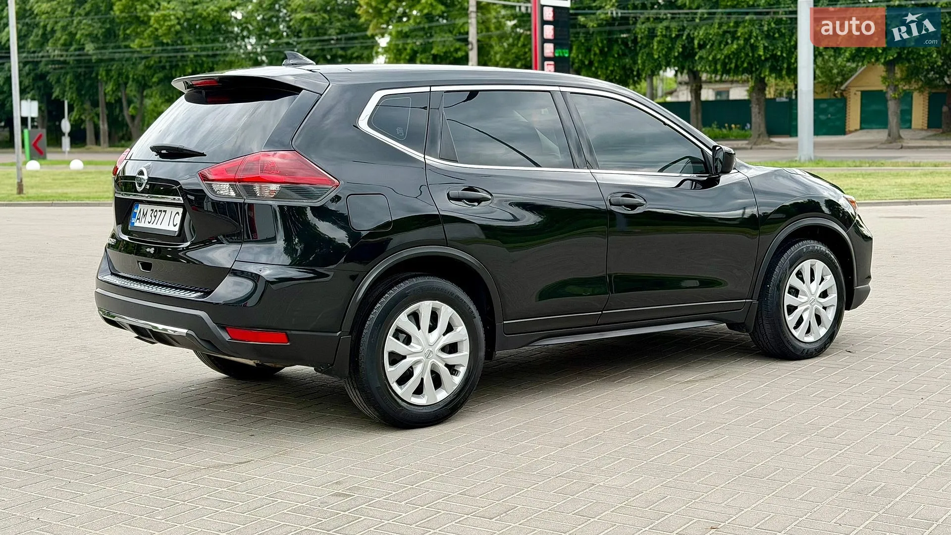 2018 Nissan Rogue - мініатюра 9