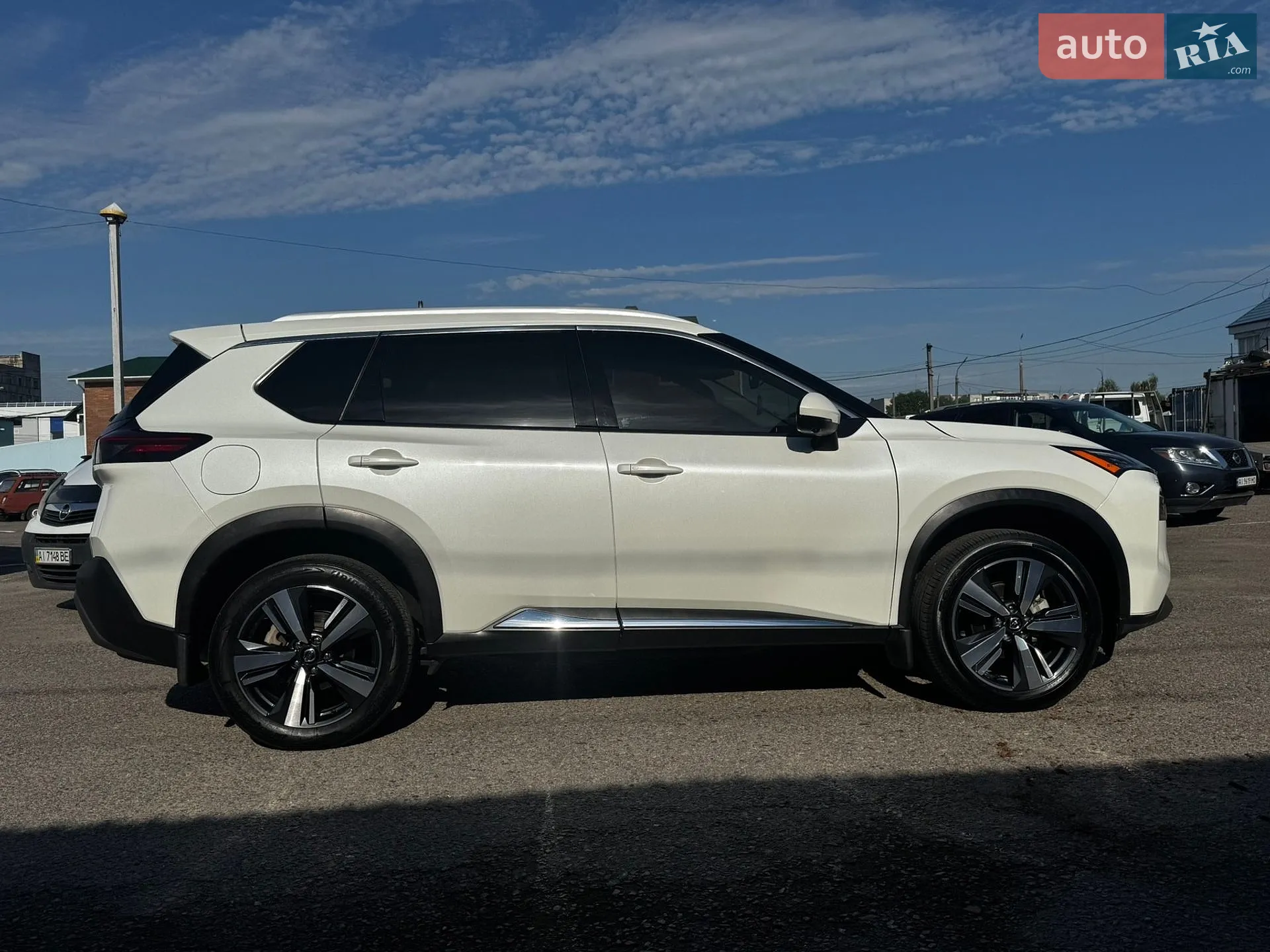 2021 Nissan Rogue - мініатюра 2