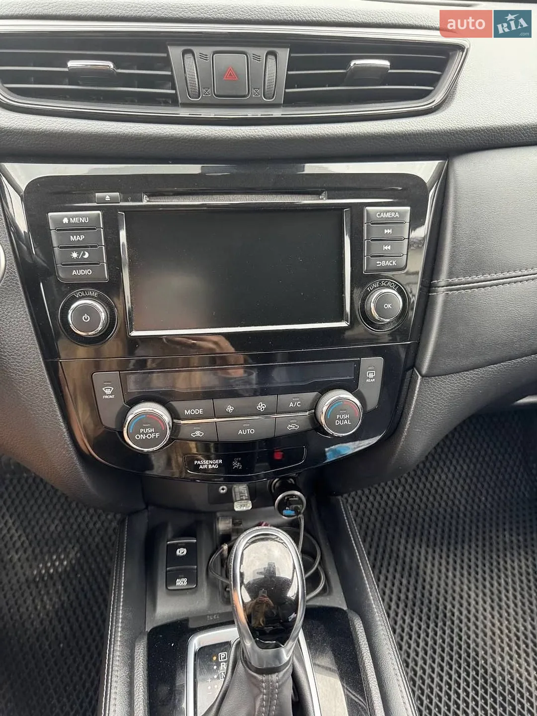 2017 Nissan Rogue - мініатюра 27