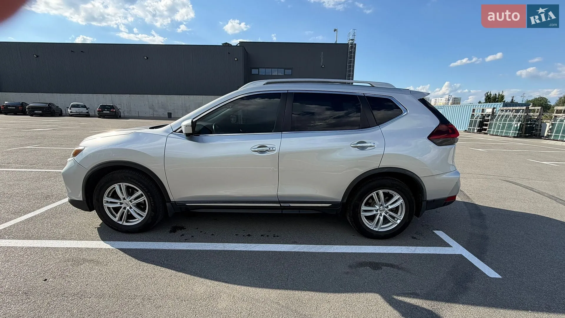2017 Nissan Rogue - мініатюра 2