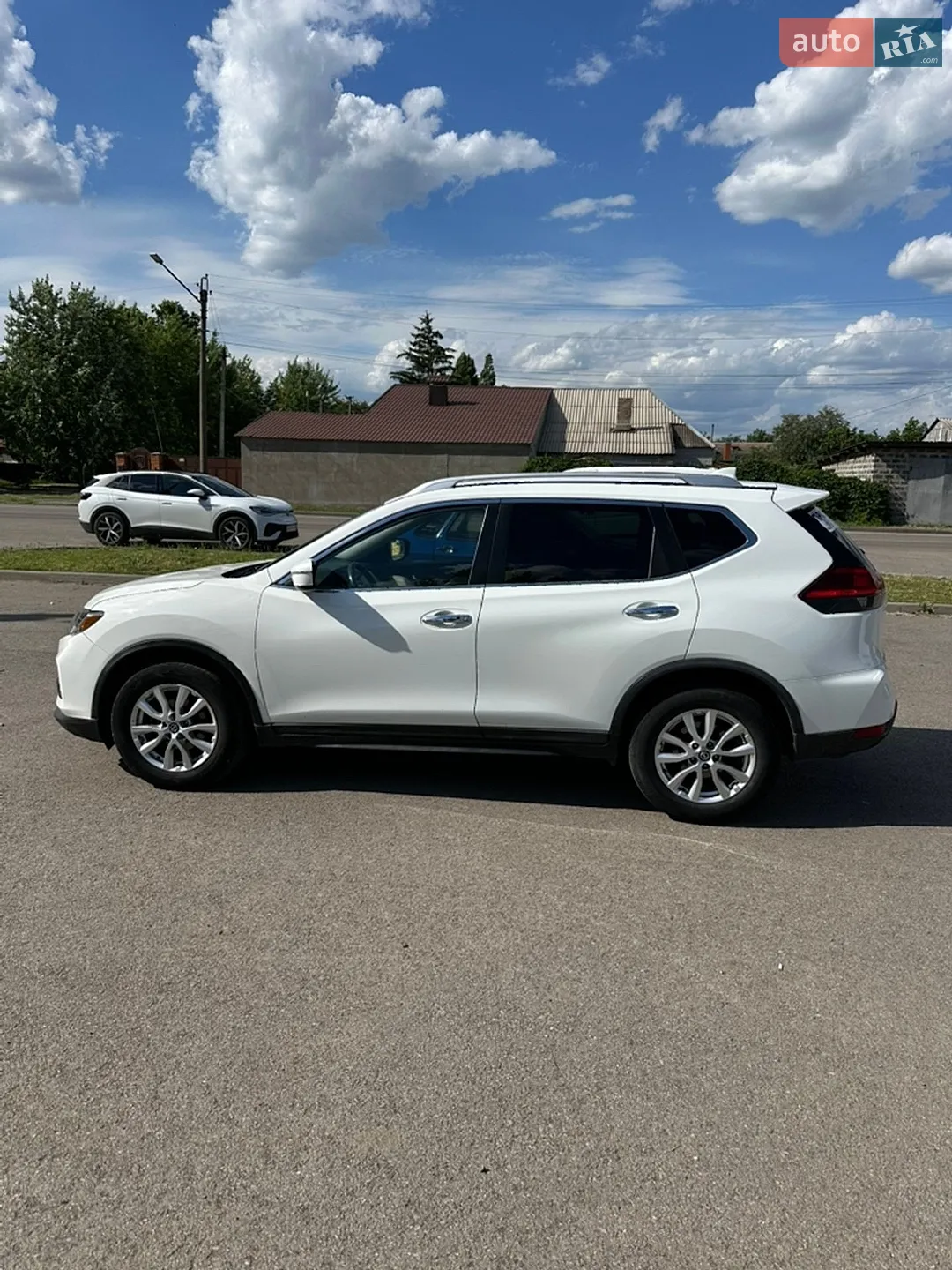 2017 Nissan Rogue - мініатюра 2