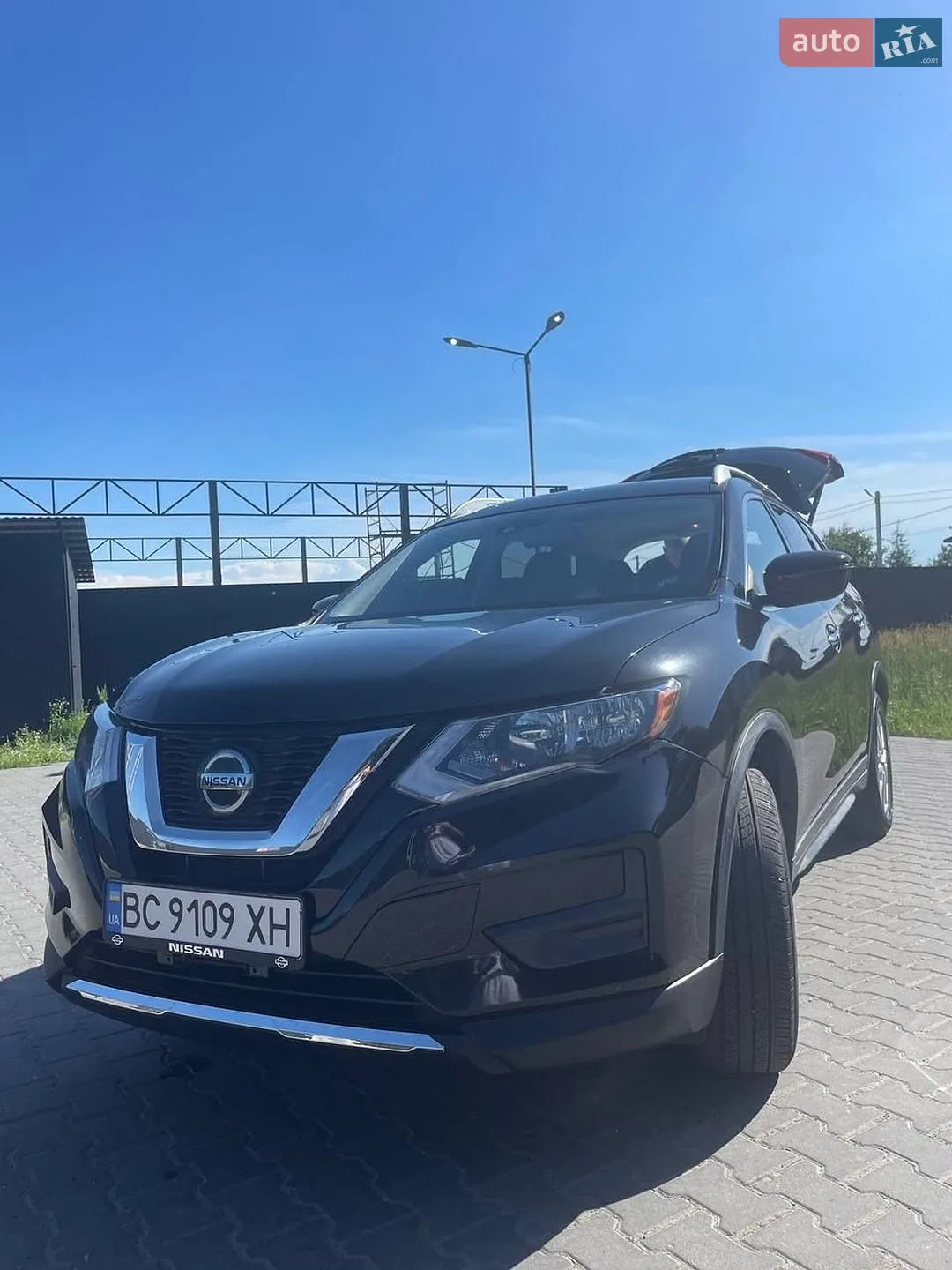 2020 Nissan Rogue - мініатюра 2