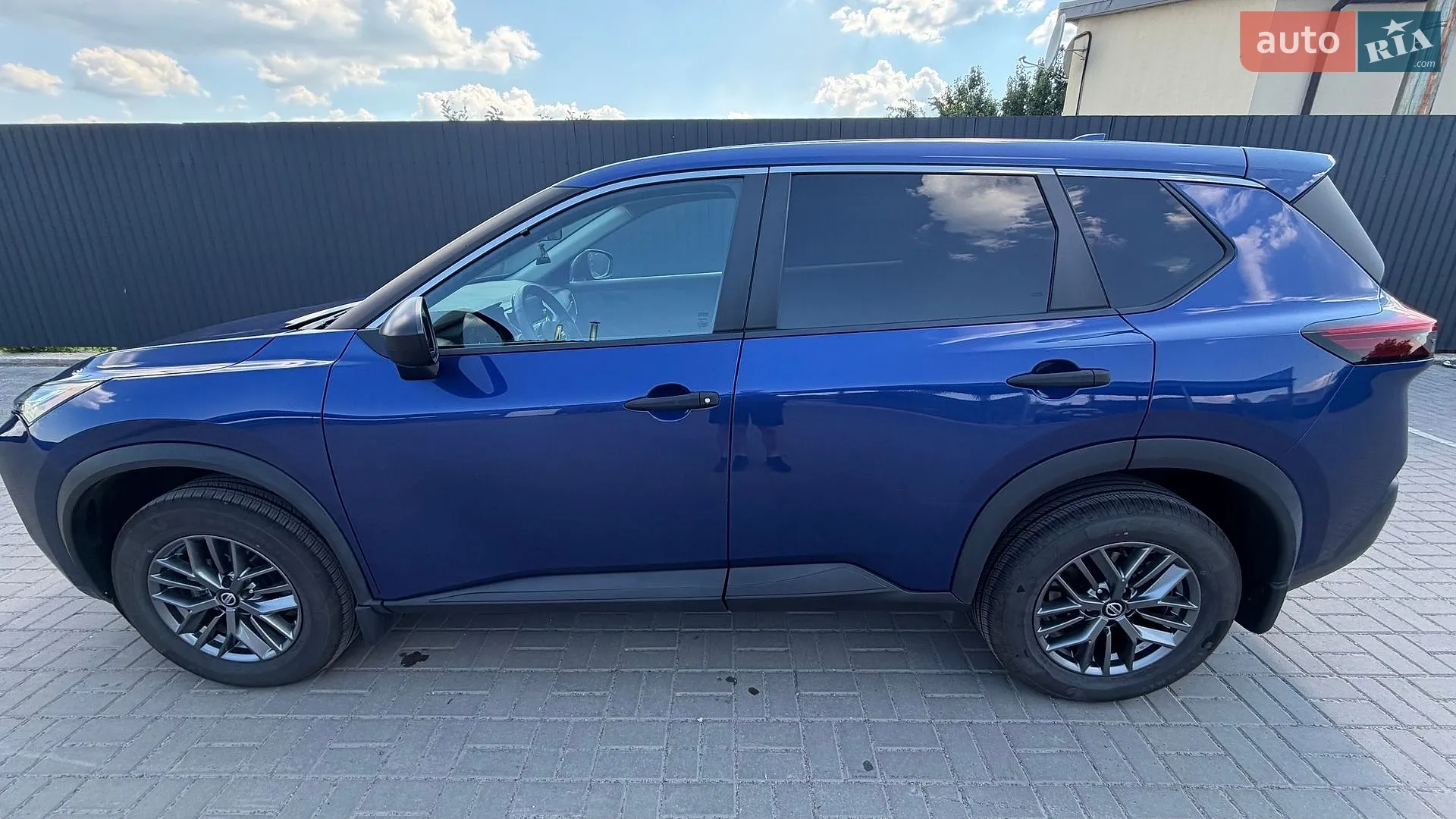 2021 Nissan Rogue - мініатюра 2