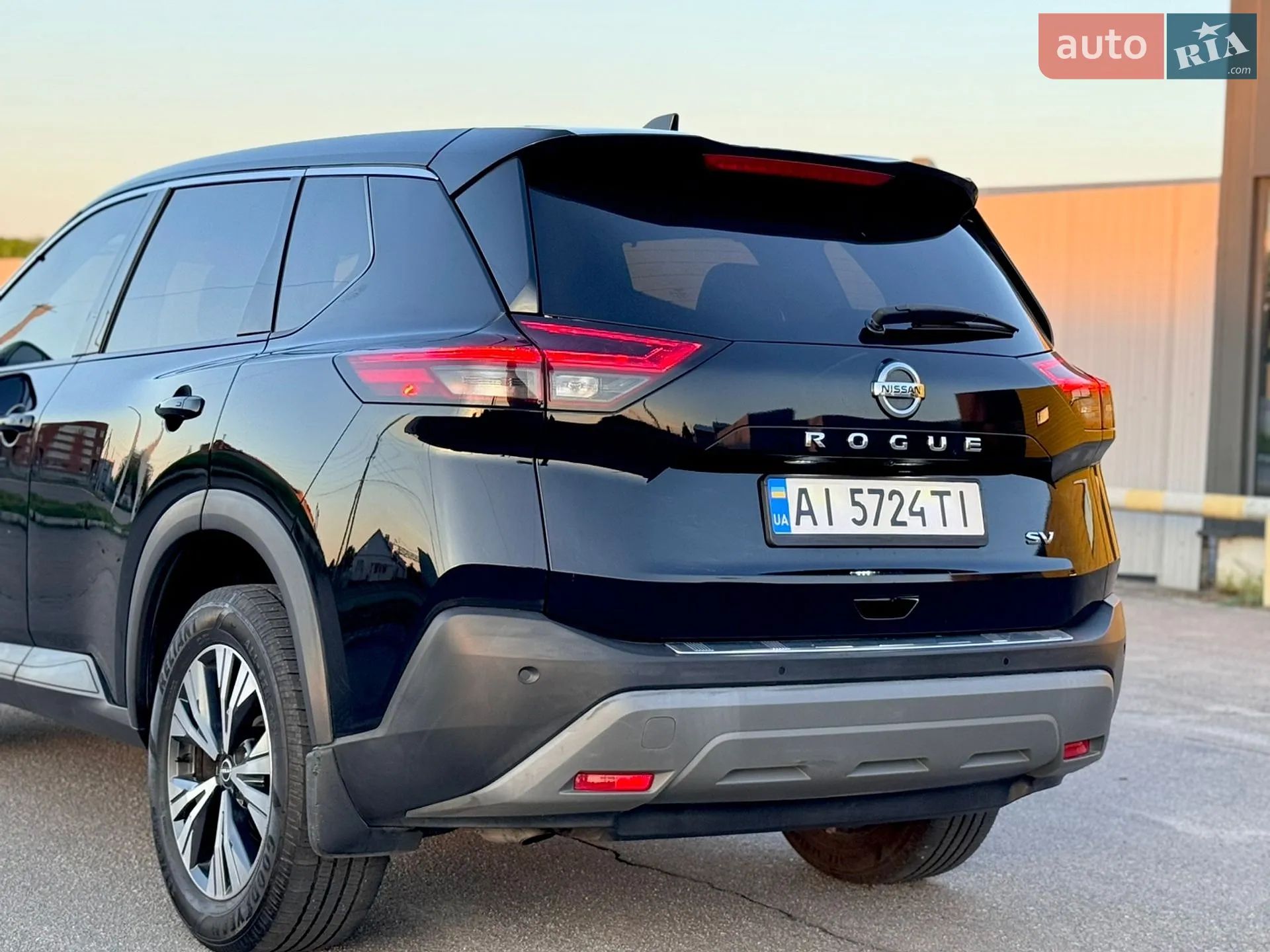 2021 Nissan Rogue - мініатюра 17