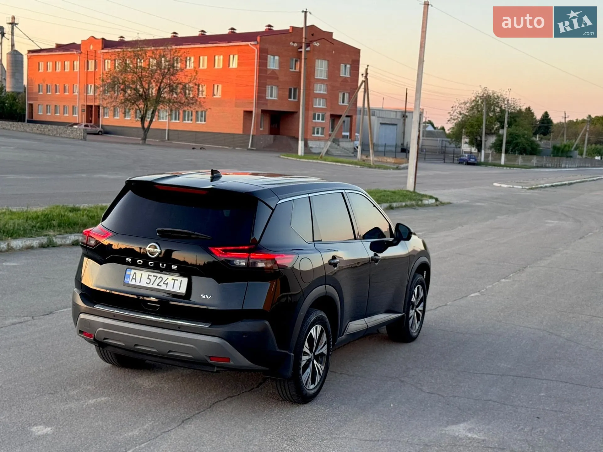 2021 Nissan Rogue - мініатюра 21