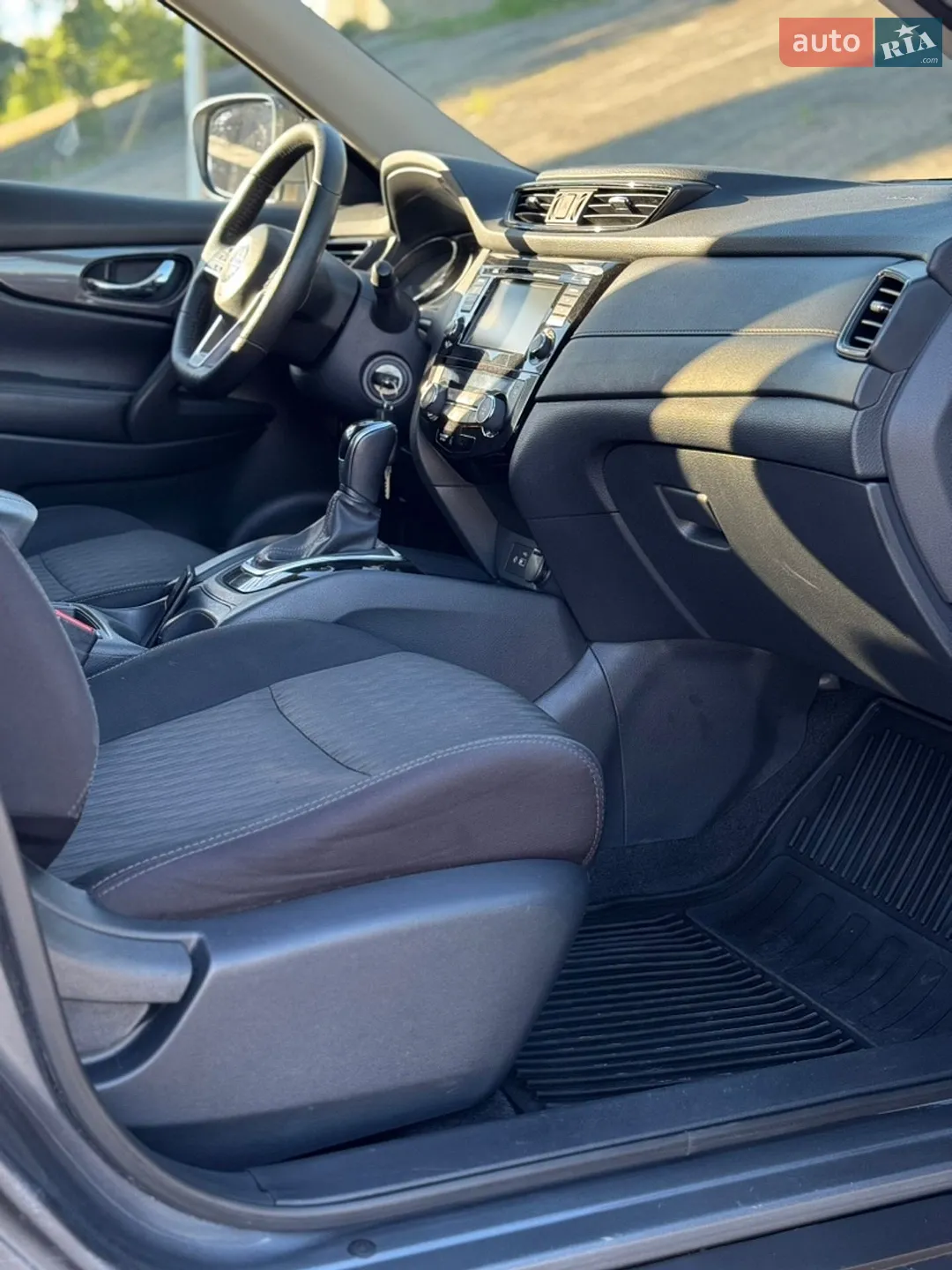 2018 Nissan Rogue - мініатюра 21