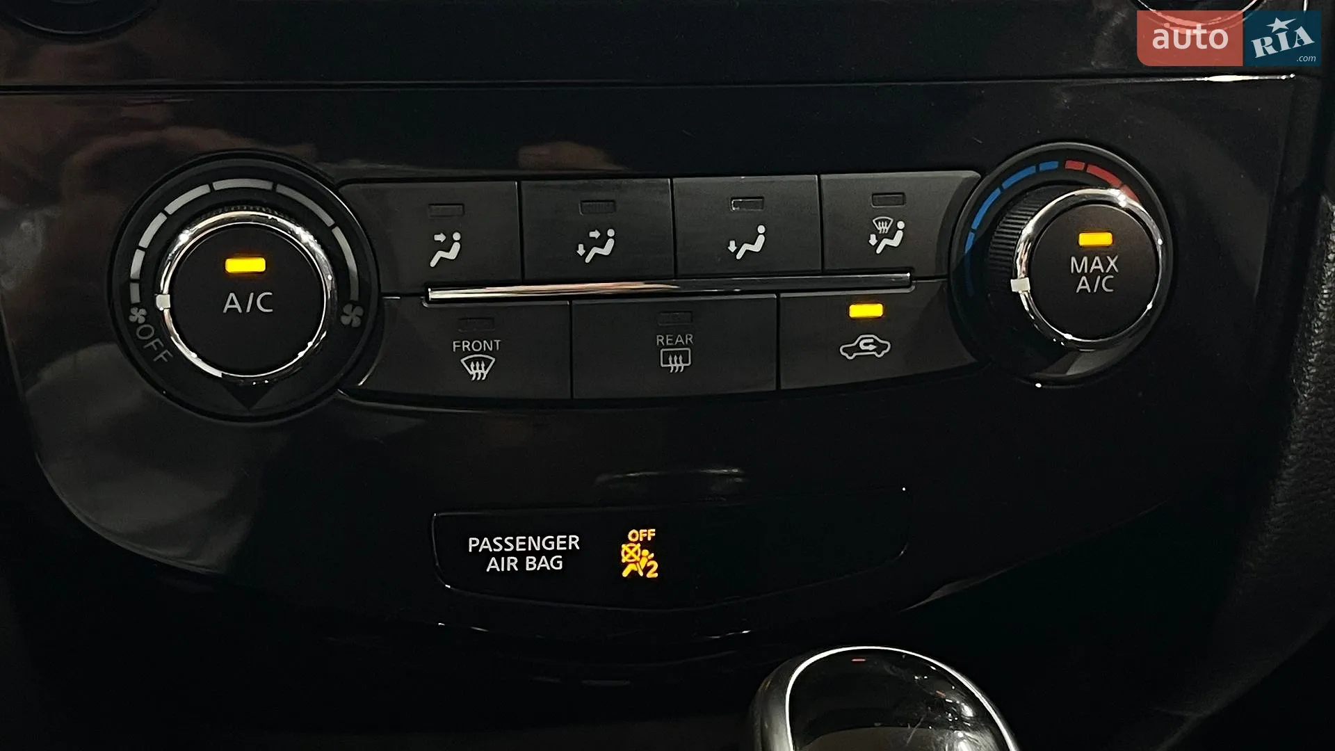2019 Nissan Rogue - мініатюра 16