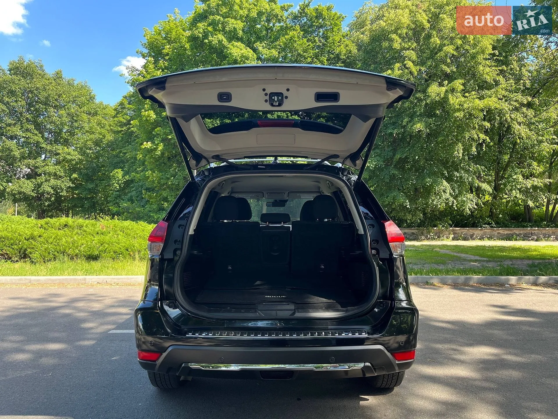 2019 Nissan Rogue - мініатюра 9