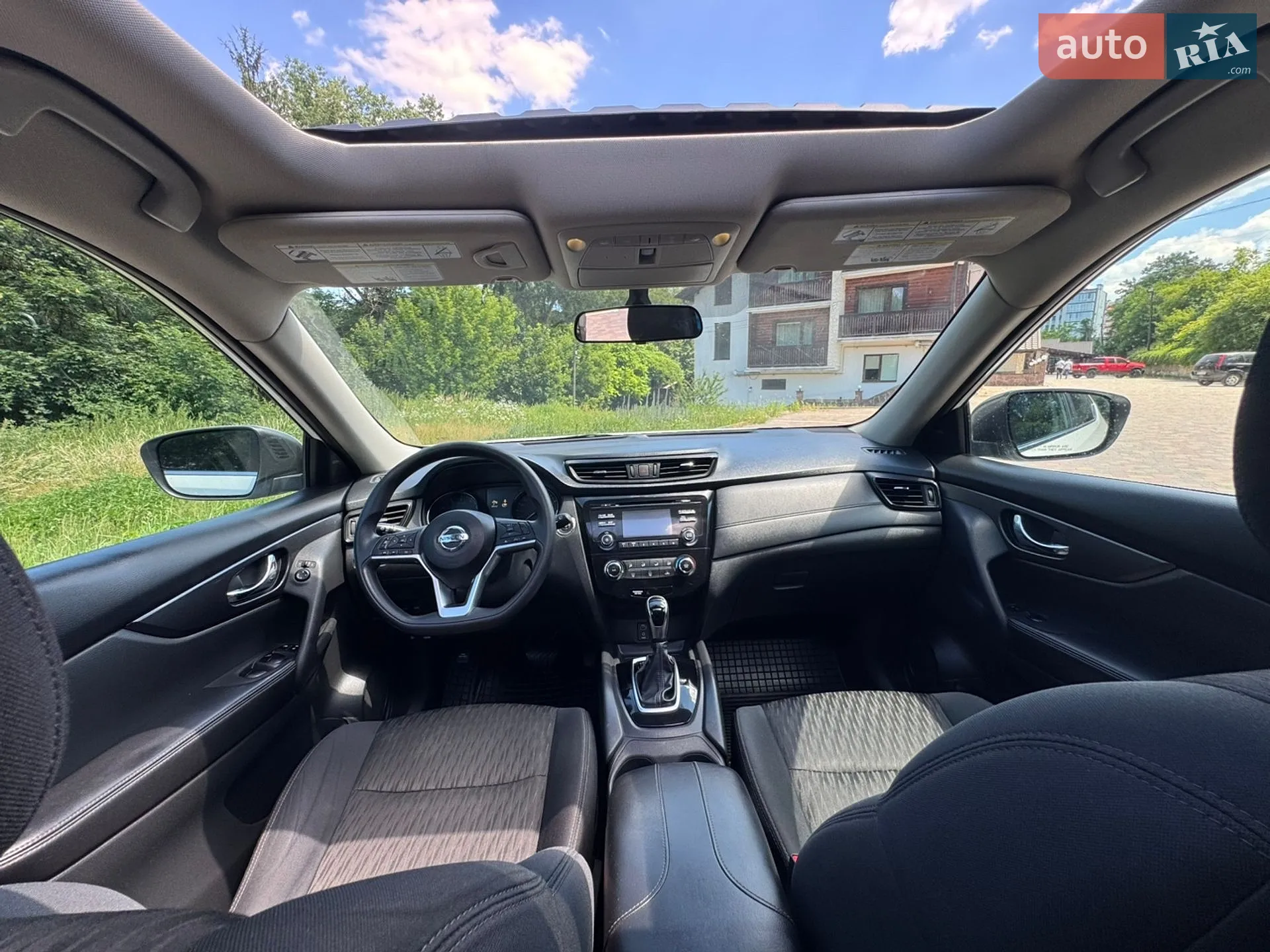 2017 Nissan Rogue - мініатюра 10