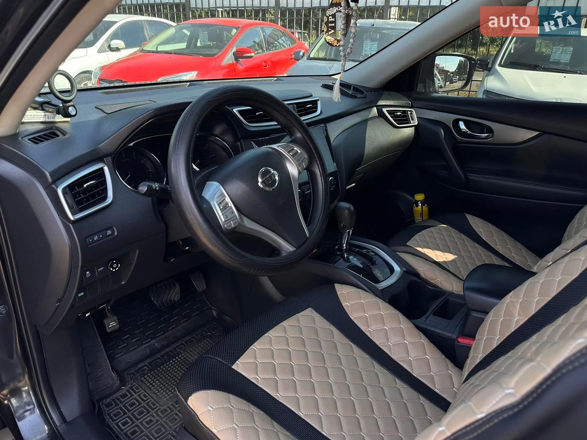 2016 Nissan Rogue - мініатюра 11