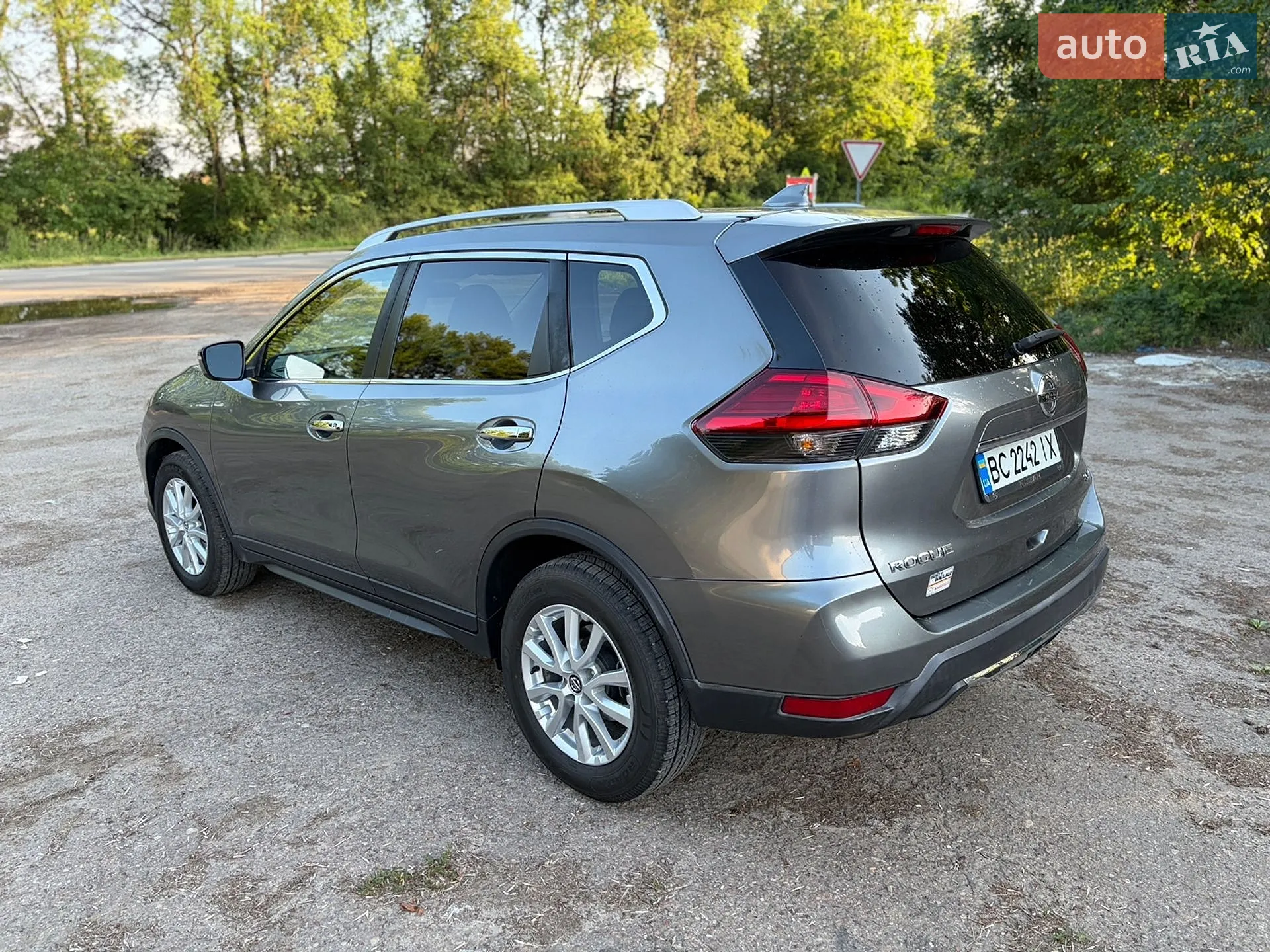 2018 Nissan Rogue - мініатюра 12