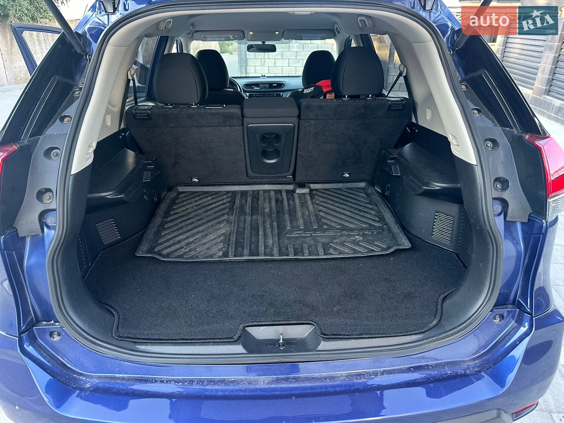 2017 Nissan Rogue - мініатюра 10