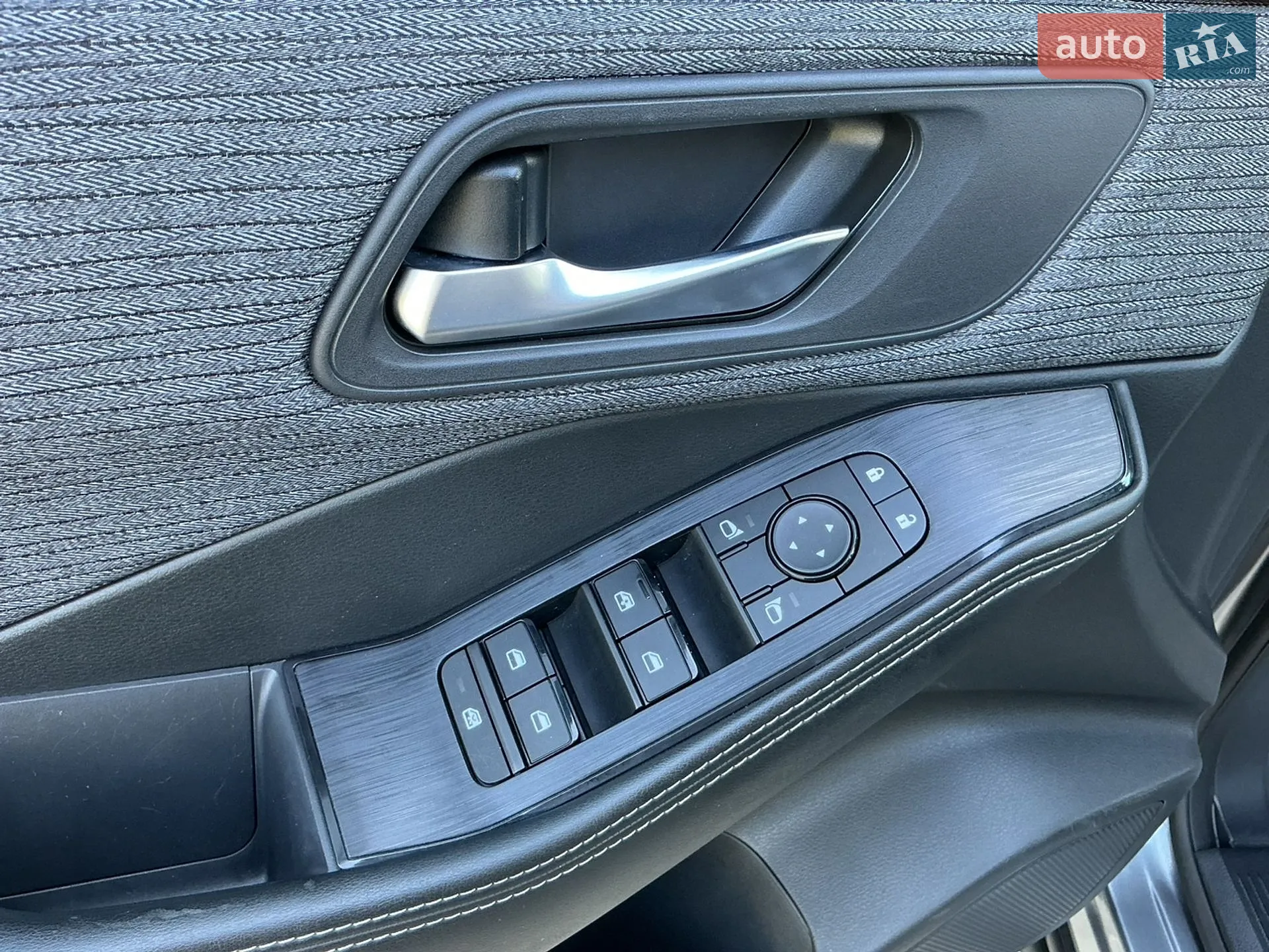 2020 Nissan Rogue - мініатюра 16