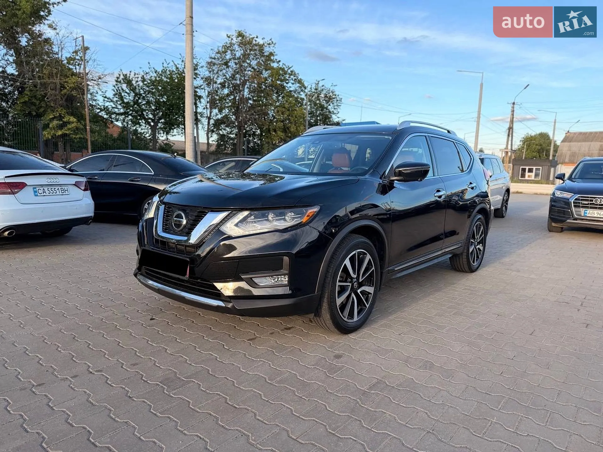 2017 Nissan Rogue - мініатюра 2