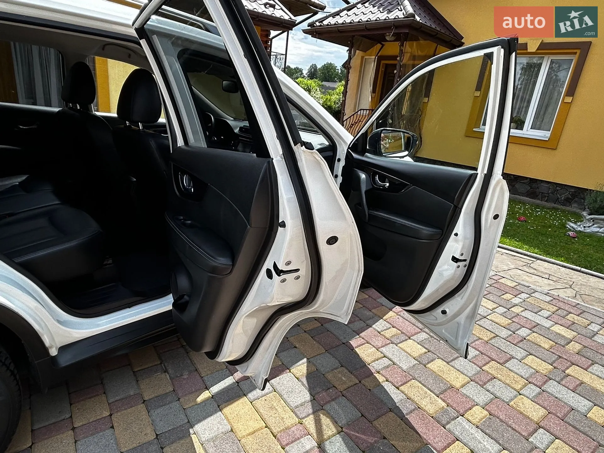 2016 Nissan Rogue - мініатюра 43