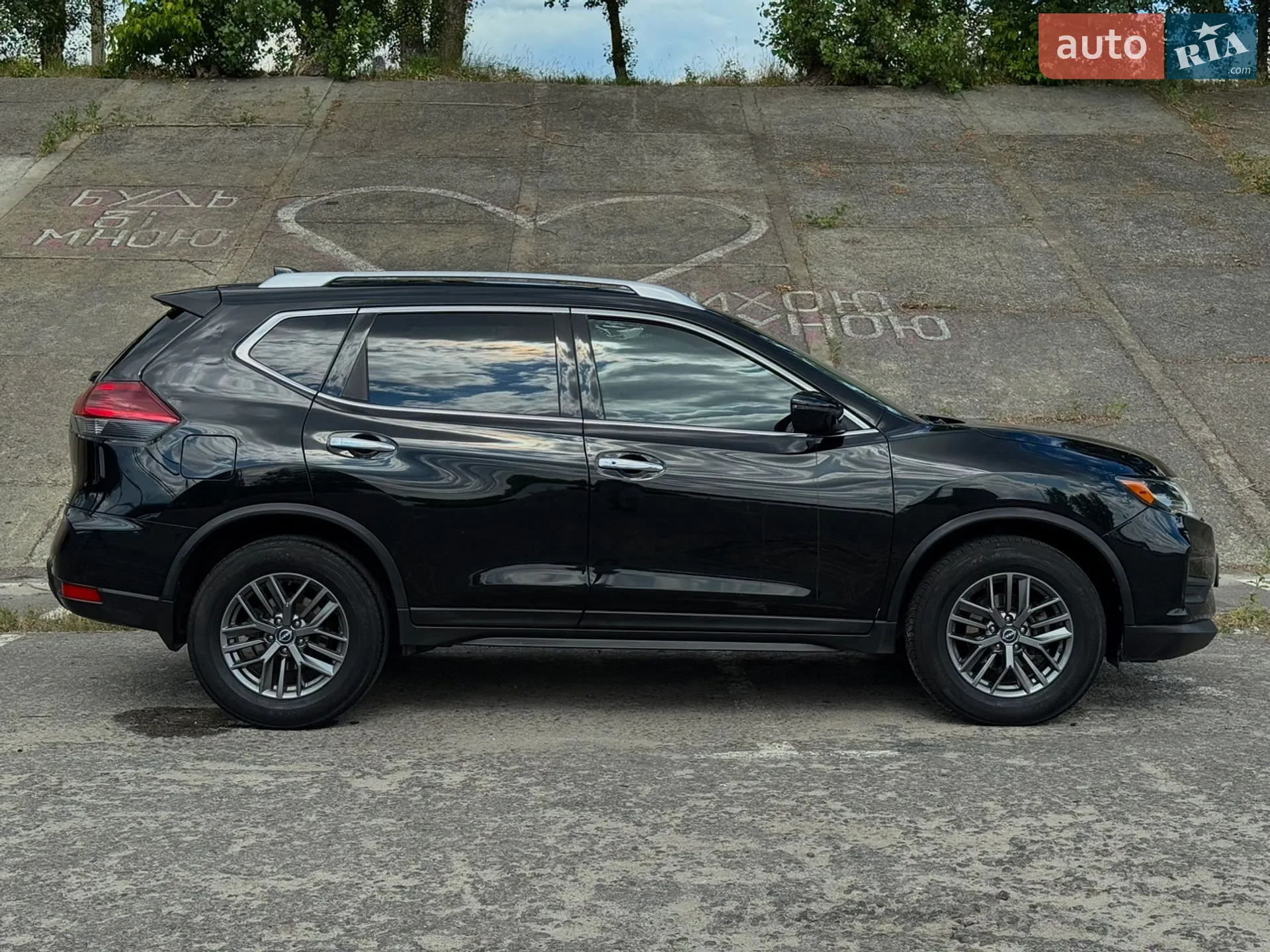 2019 Nissan Rogue - мініатюра 14