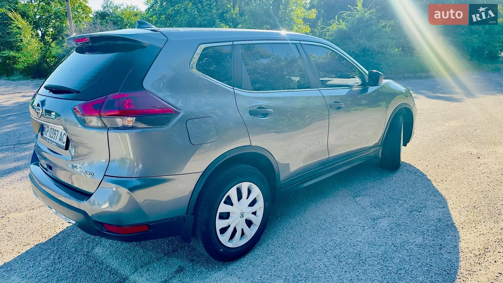 2018 Nissan Rogue - мініатюра 3