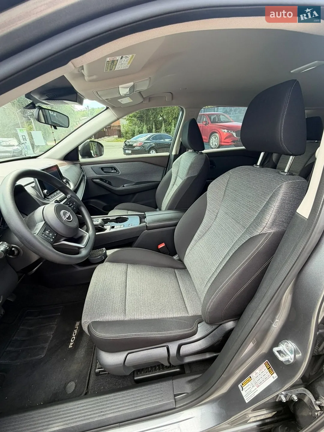 2022 Nissan Rogue - мініатюра 28