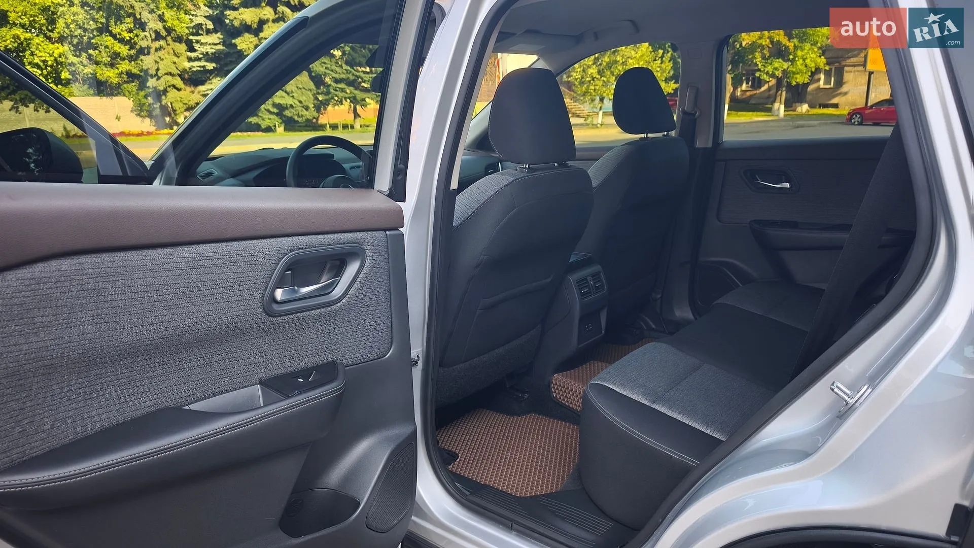 2021 Nissan Rogue - мініатюра 19