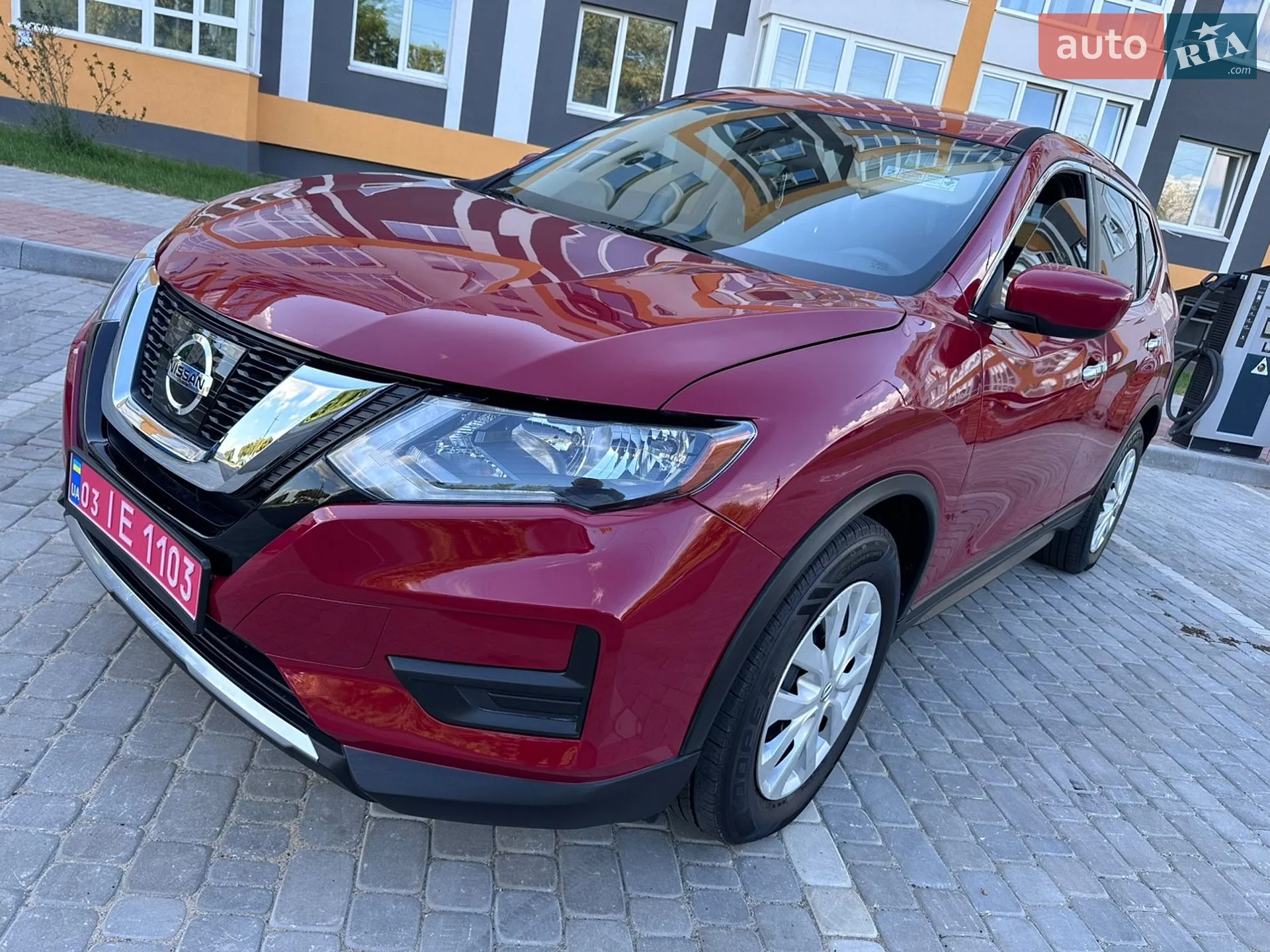 2017 Nissan Rogue - мініатюра 2