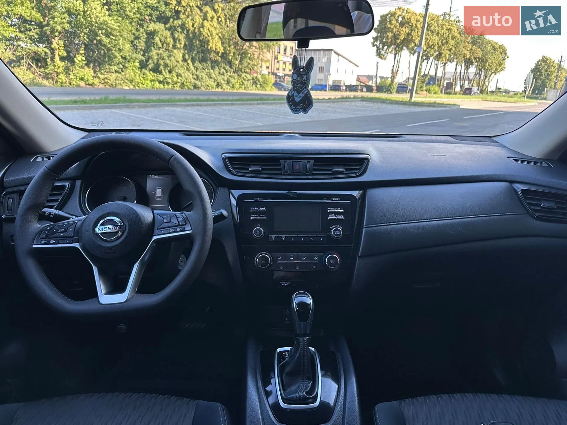 2017 Nissan Rogue - мініатюра 12
