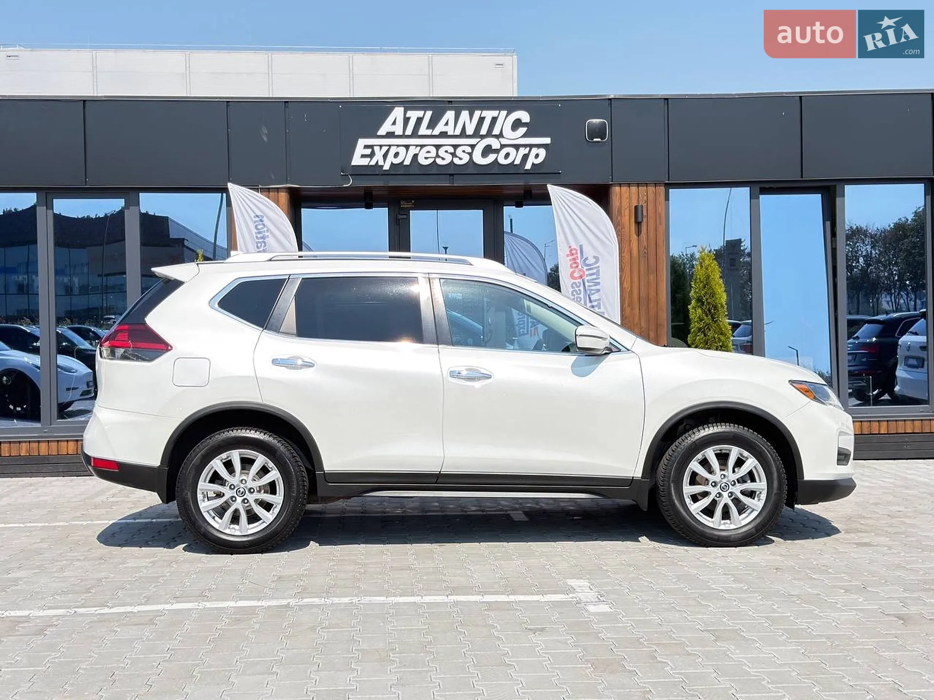 2018 Nissan Rogue - мініатюра 8