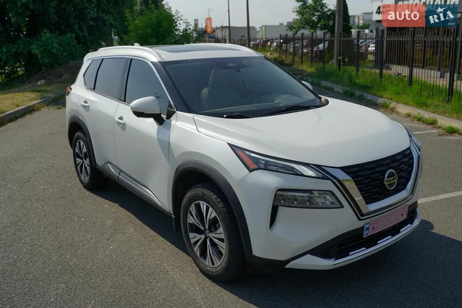 2021 Nissan Rogue - мініатюра 3