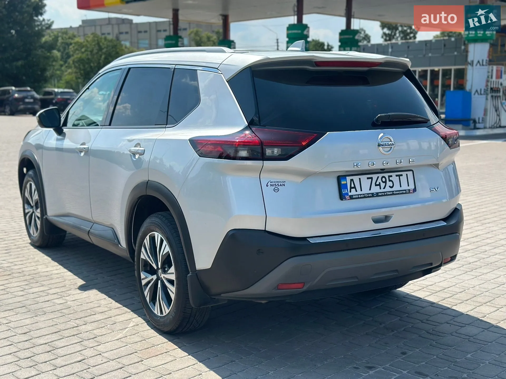 2021 Nissan Rogue - мініатюра 11
