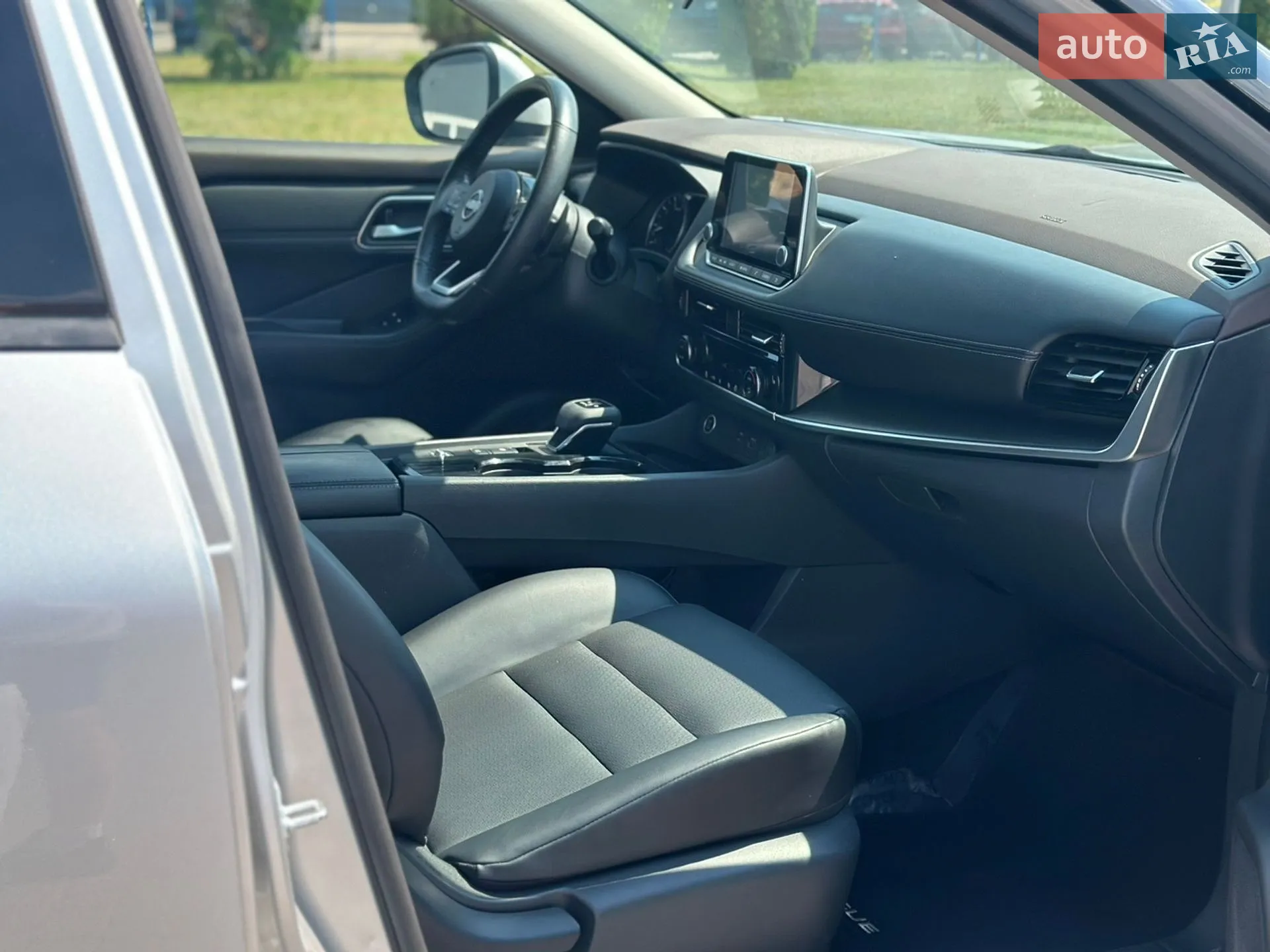 2021 Nissan Rogue - мініатюра 21