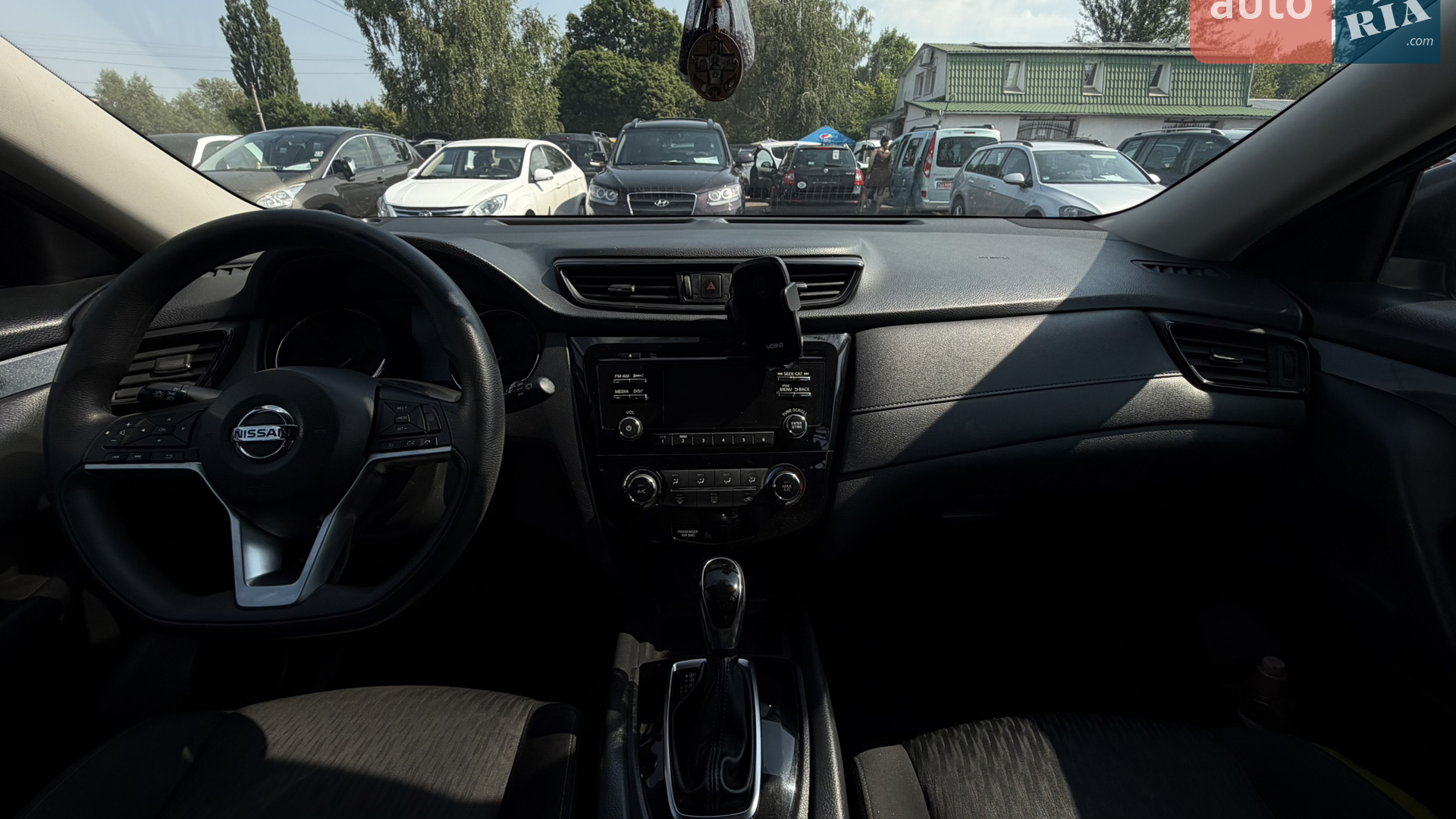 2017 Nissan Rogue - мініатюра 22
