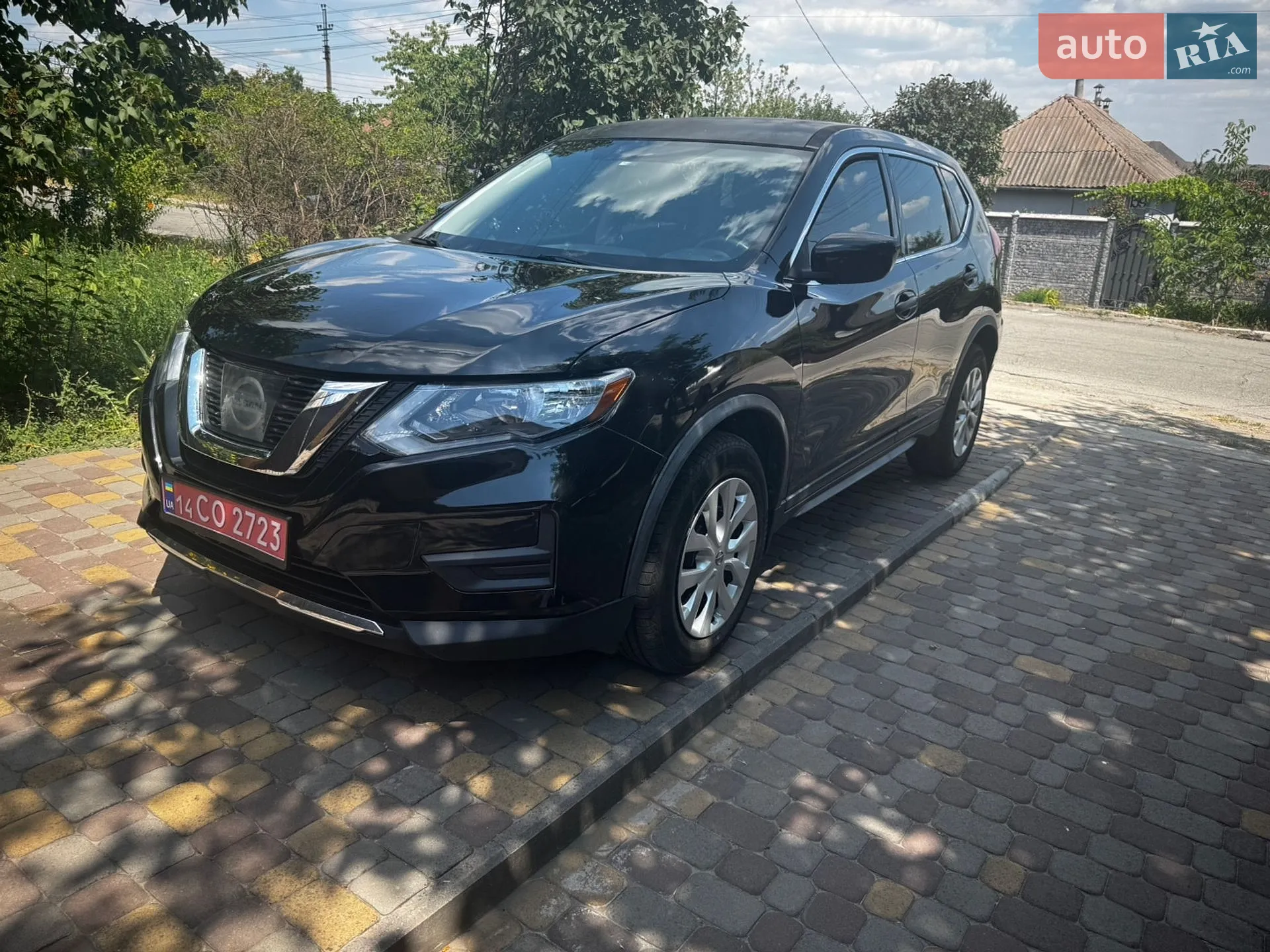 2017 Nissan Rogue - мініатюра 2